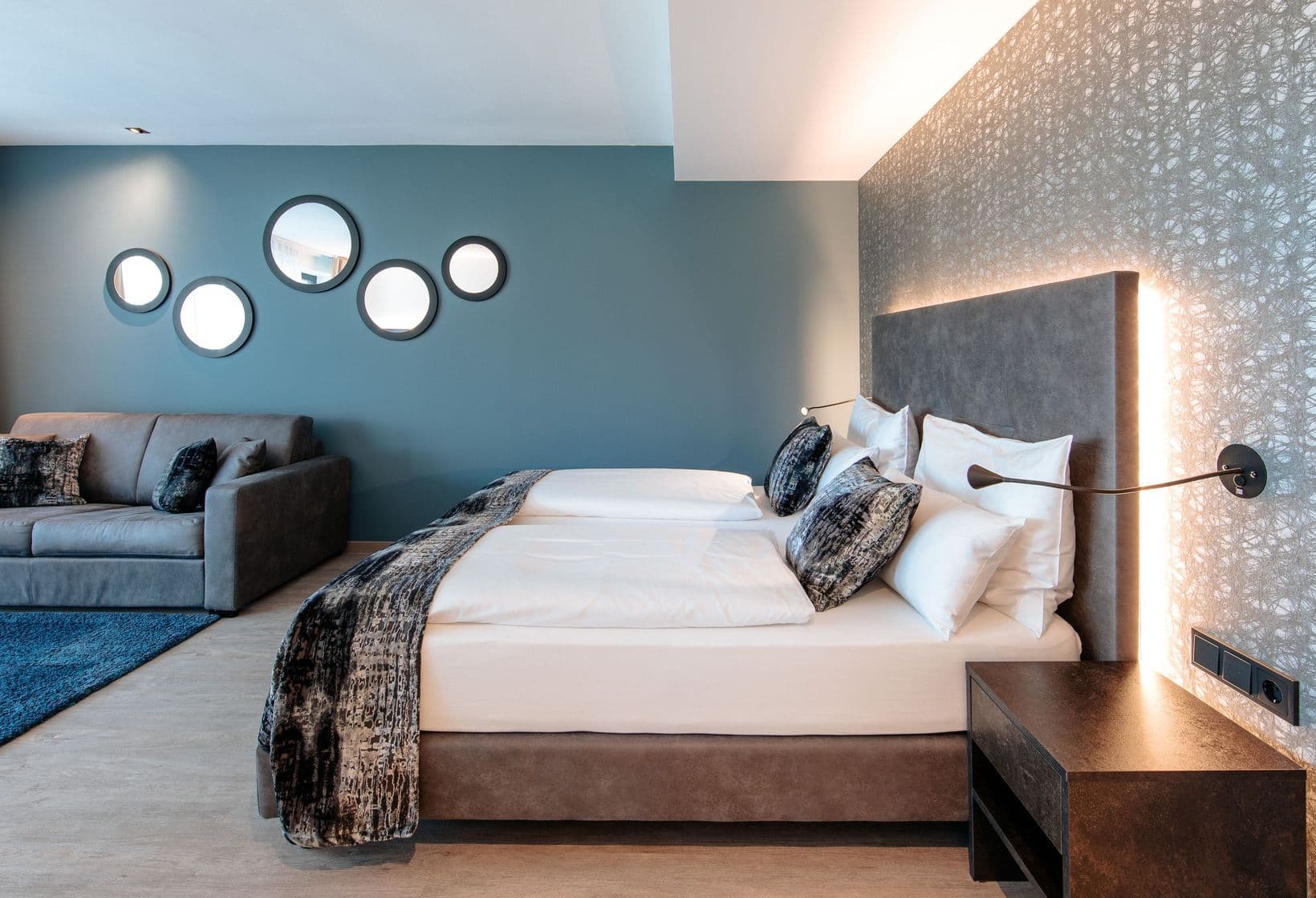 Large Pool Level Room #204